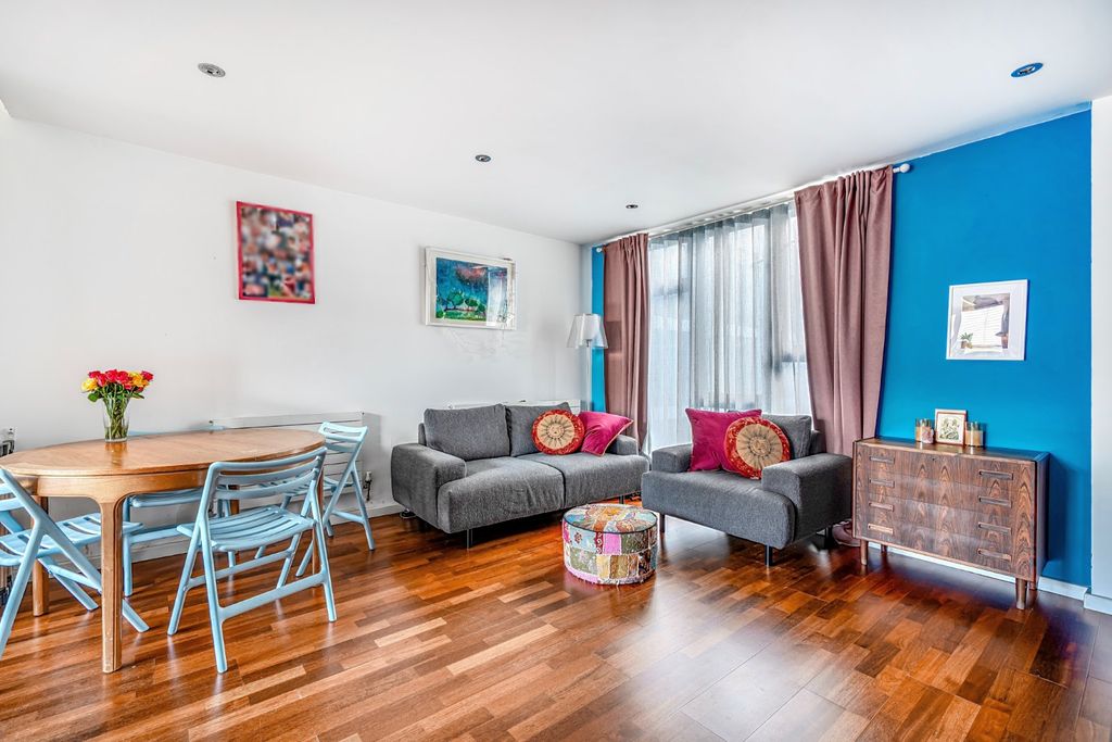 Property photo 1 of 14 Picture No. 11