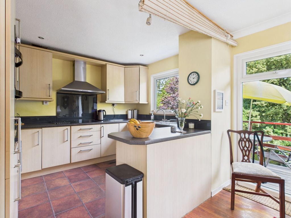 Property photo 3 of 27