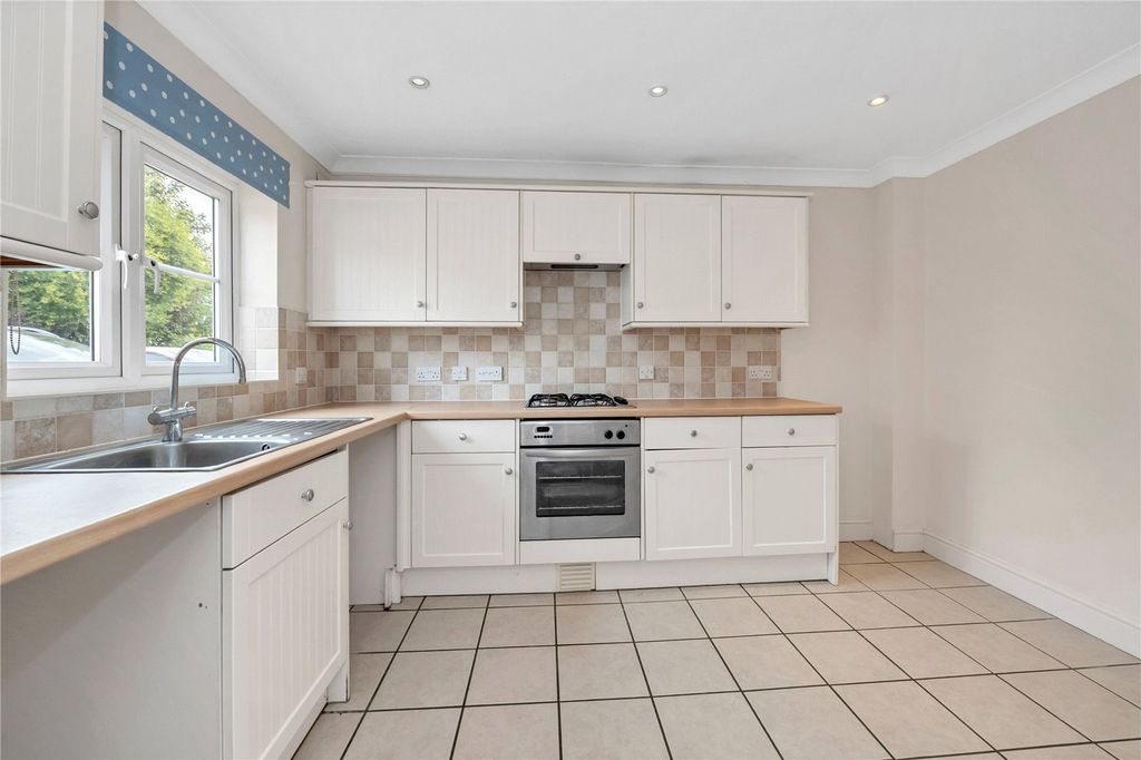 Property photo 3 of 8 Picture No. 02