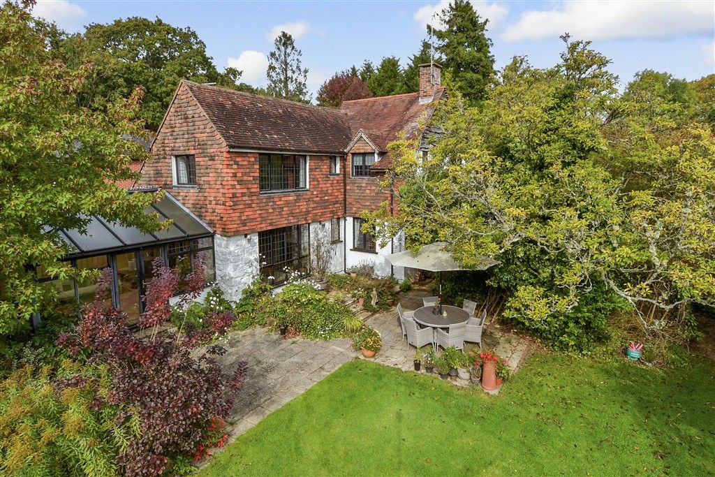 Property photo 3 of 18 External (Brochure)