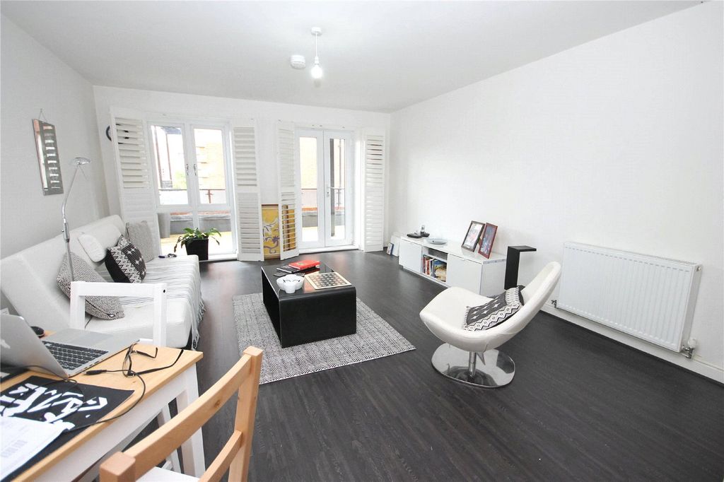 Property photo 2 of 12 Picture 2