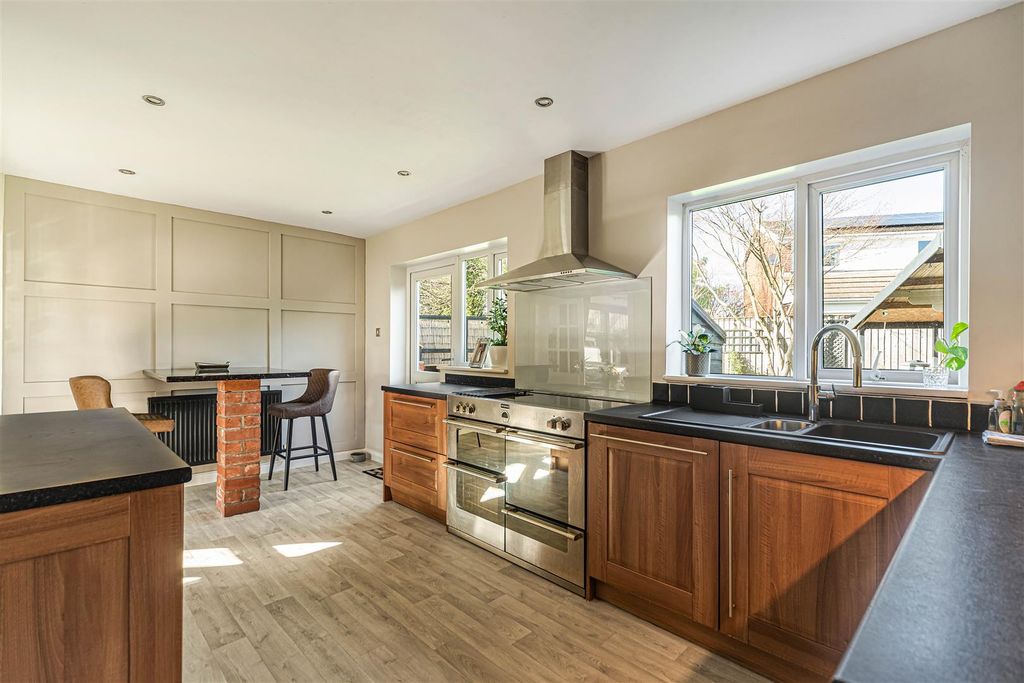 Additional image 4 of 5 bed detached house for saleHampton Dene Road, Hereford HR1