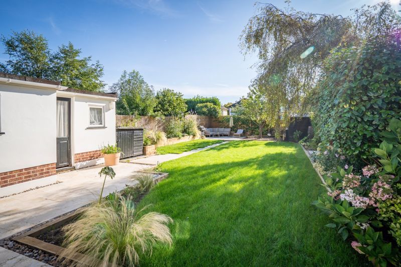 Property photo 3 of 11 Photo 2