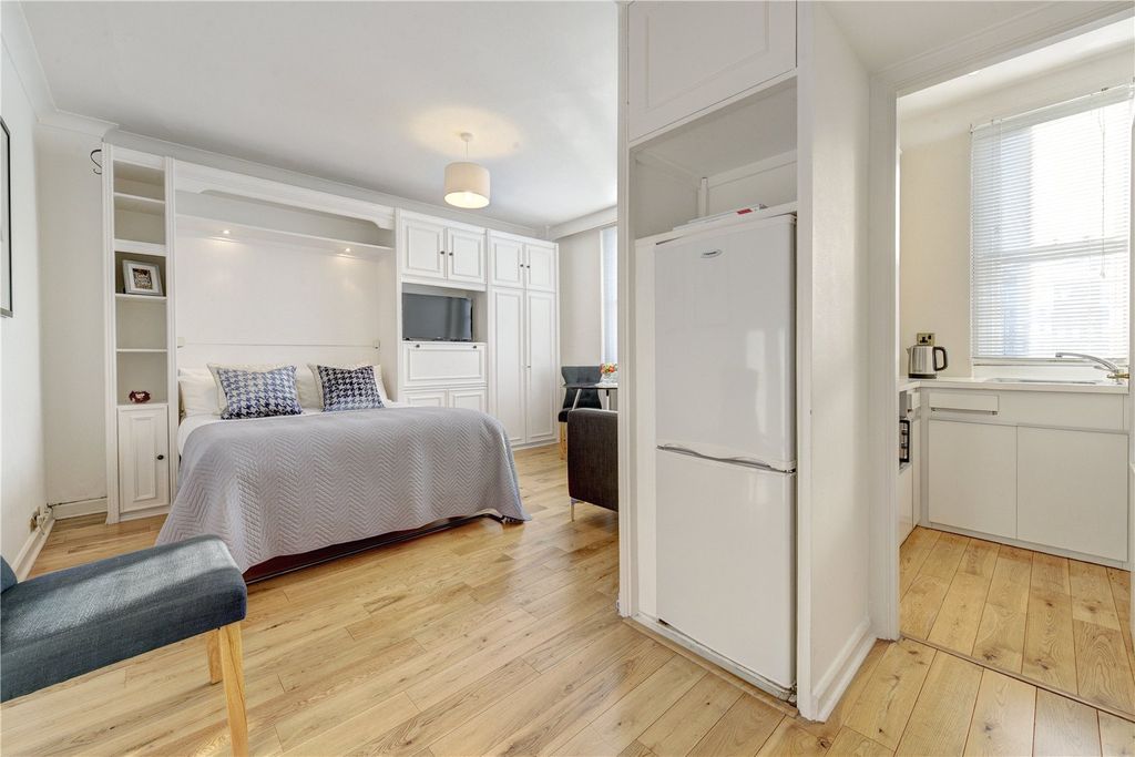 Property photo 2 of 5 Picture No. 17