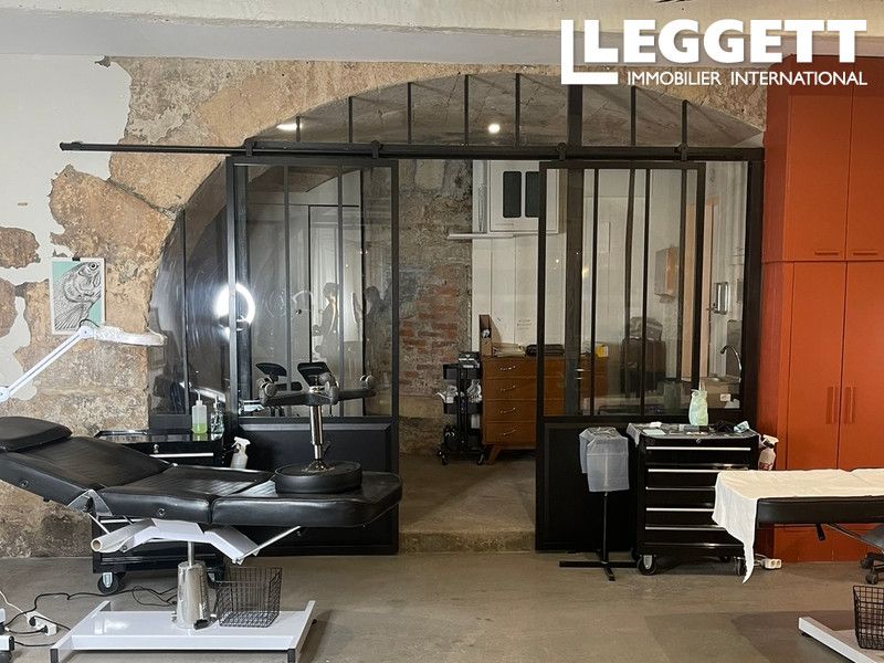 Property photo 1 of 2