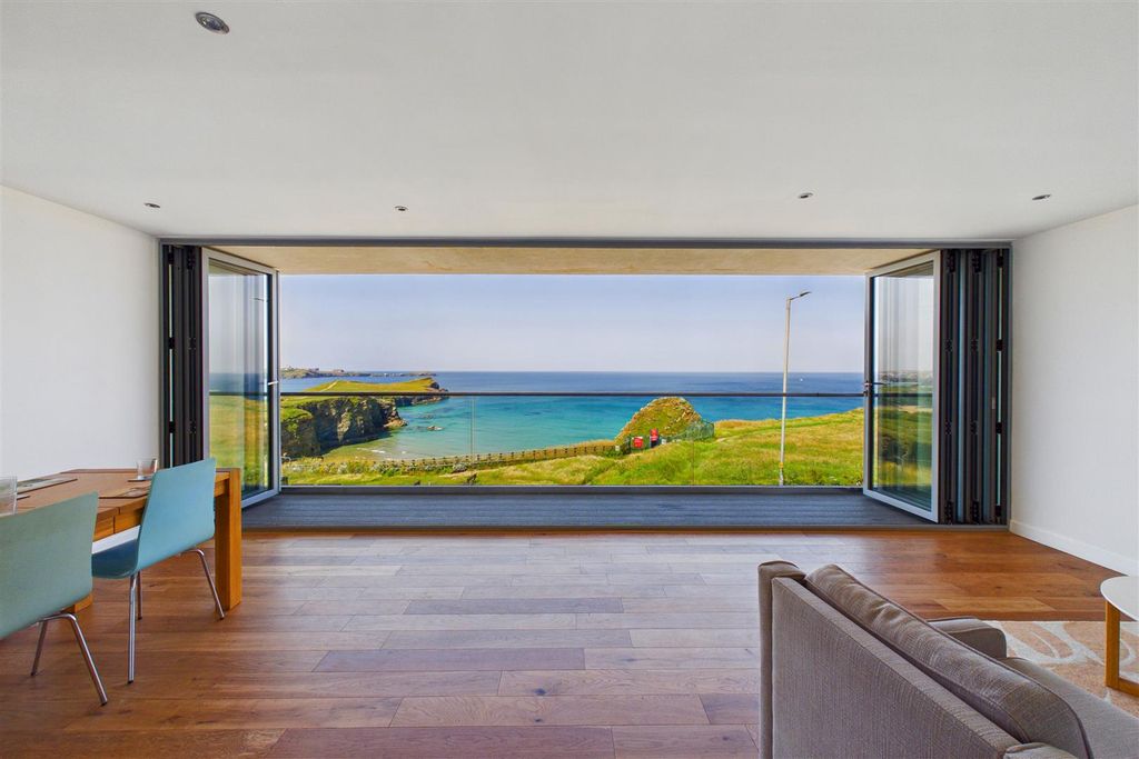 Property photo 2 of 20 Stunning Views