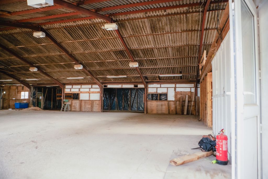 Property photo 3 of 8