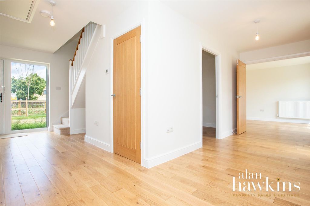 Property photo 3 of 16 3484-01.Jpg