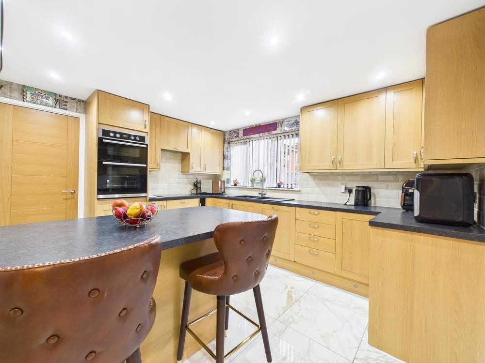 Property photo 3 of 22 Picture No. 14