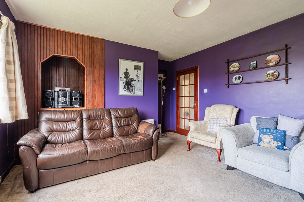 Property photo 3 of 17 Property Image 3