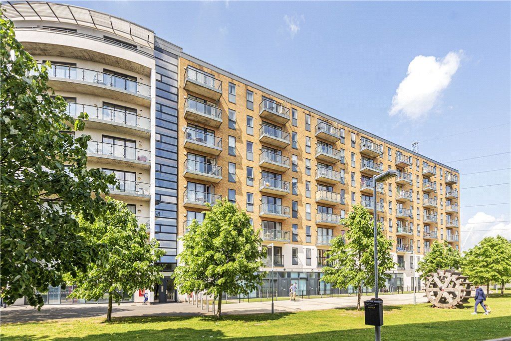 Property photo 1 of 9 Exterior