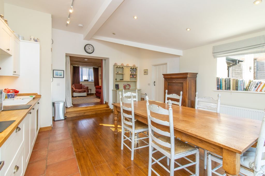 Property photo 2 of 22 Img_6582