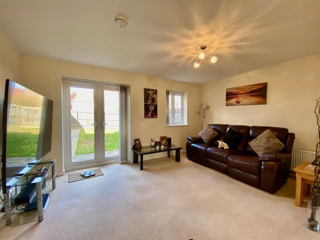 Property photo 3 of 13