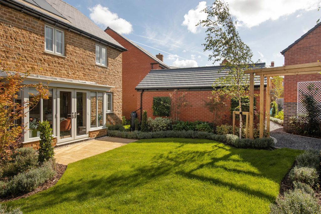 Property photo 2 of 10