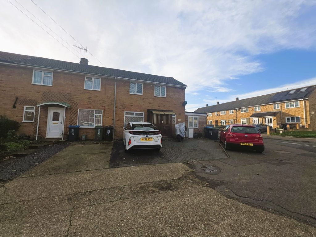 Property photo 1 of 6 External