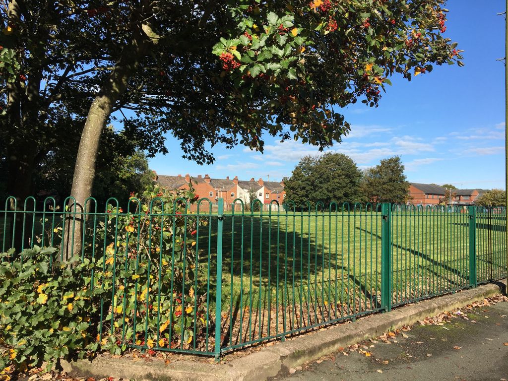 Property photo 3 of 9