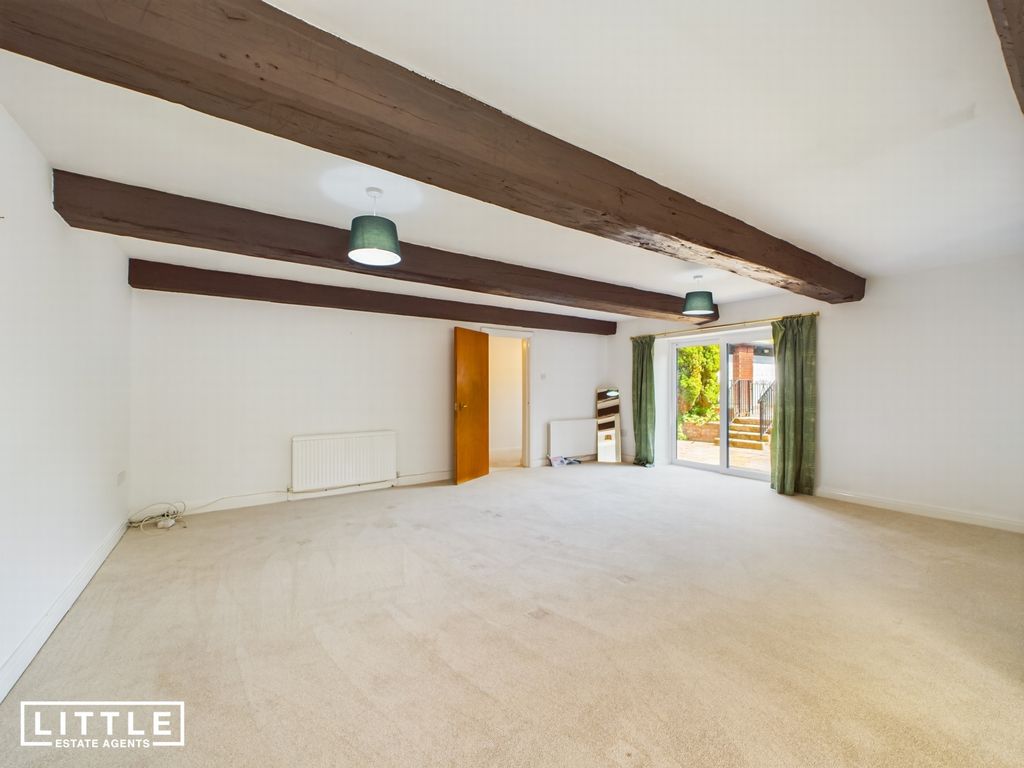 Property photo 2 of 11 Photo 4