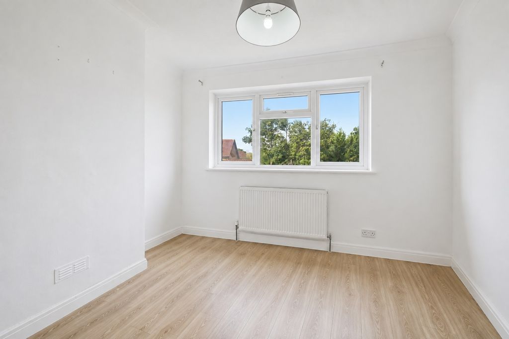 Property photo 3 of 10 5136202