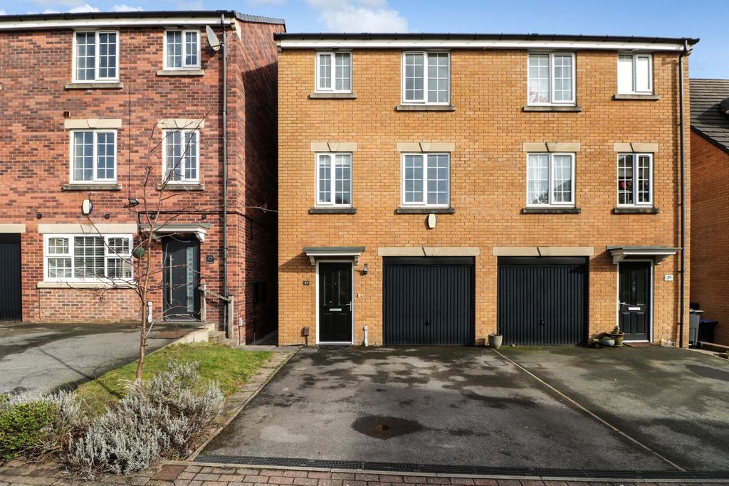 Property photo 1 of 23 Img_4044