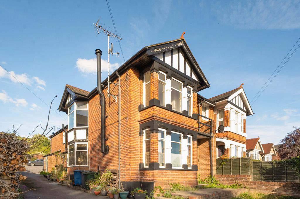 Property photo 1 of 13 External