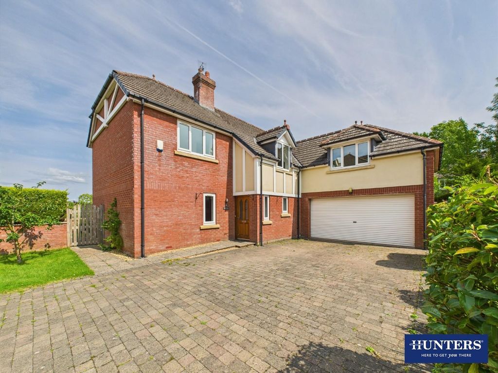 Property photo 1 of 35 Frontage
