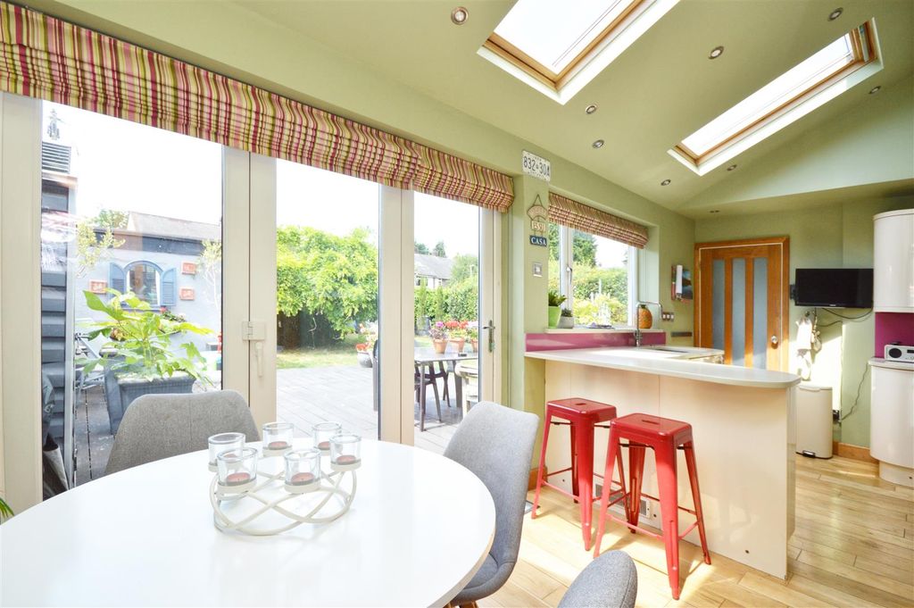 Property photo 3 of 31 Kitchen/Dining Room