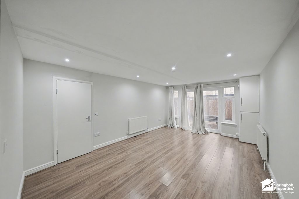 Property photo 2 of 14 Image 1