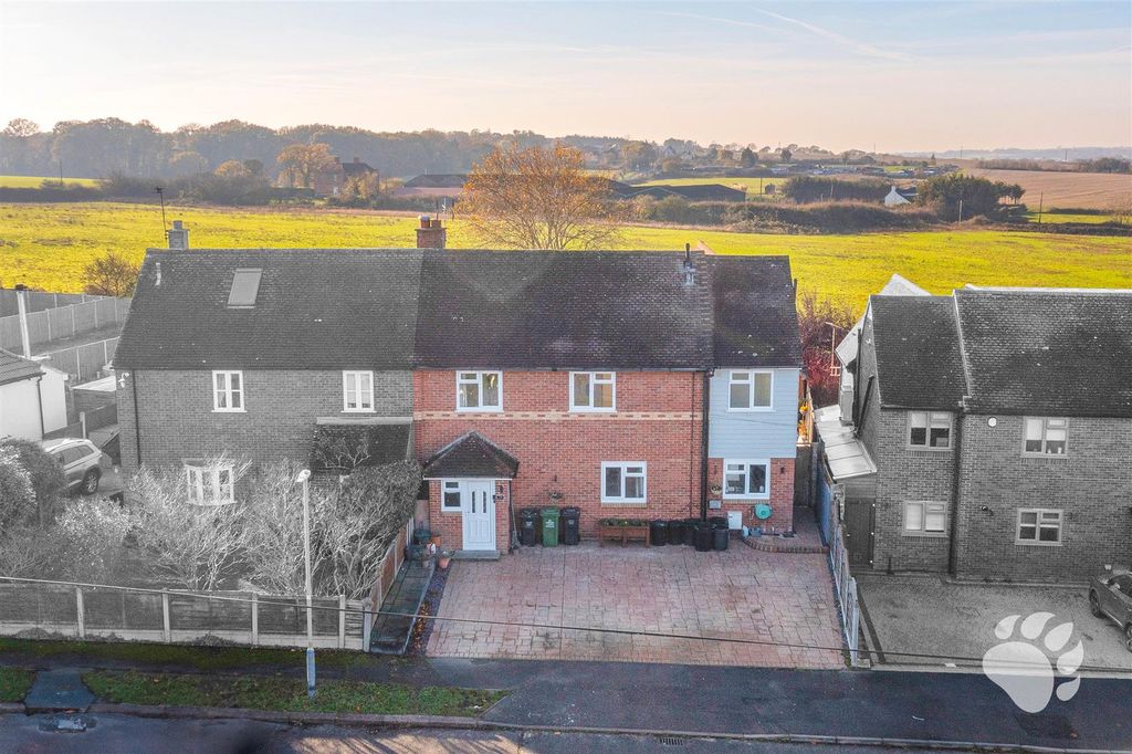 Property photo 1 of 40 Front