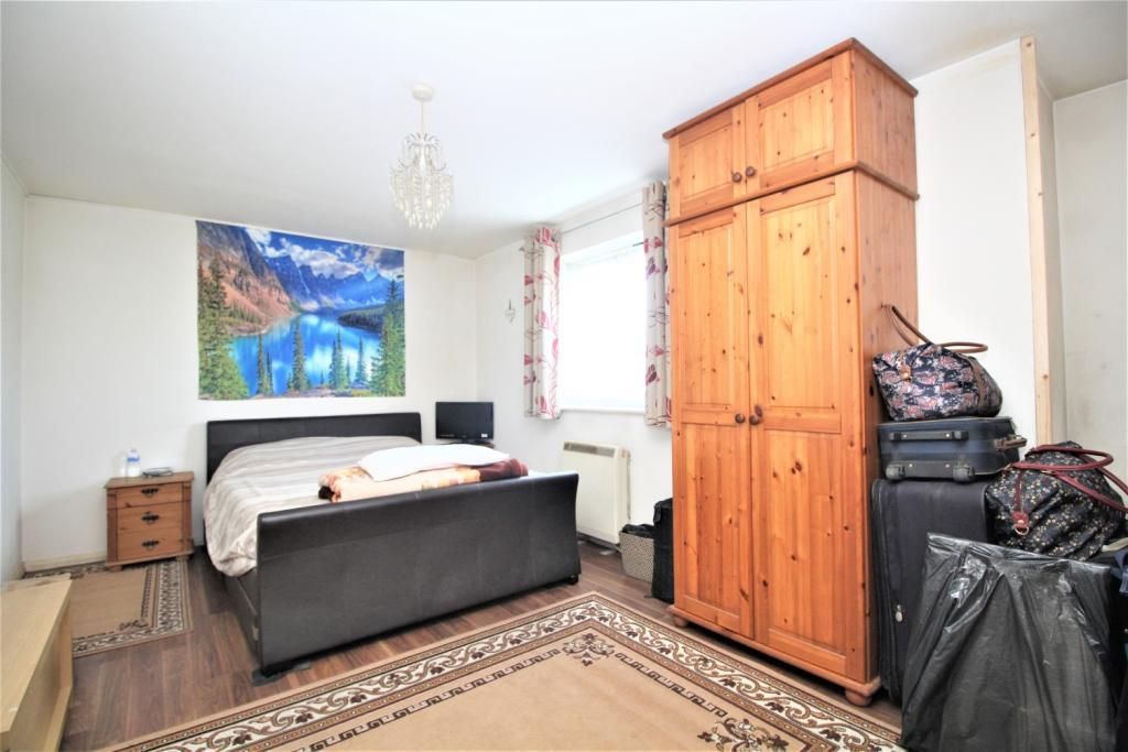 Property photo 3 of 5