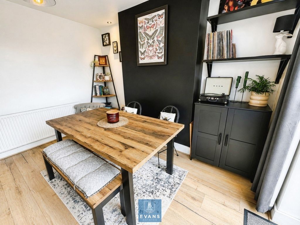 Property photo 2 of 23 Kitchen Diner