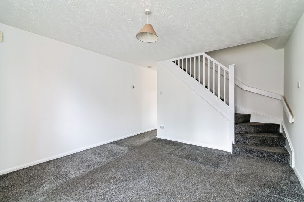 Property photo 3 of 17 Image