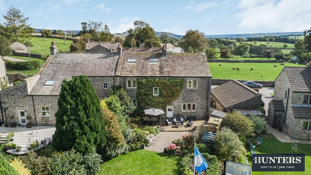 Property photo 3 of 33 49_62542_Watermarked.Jpg