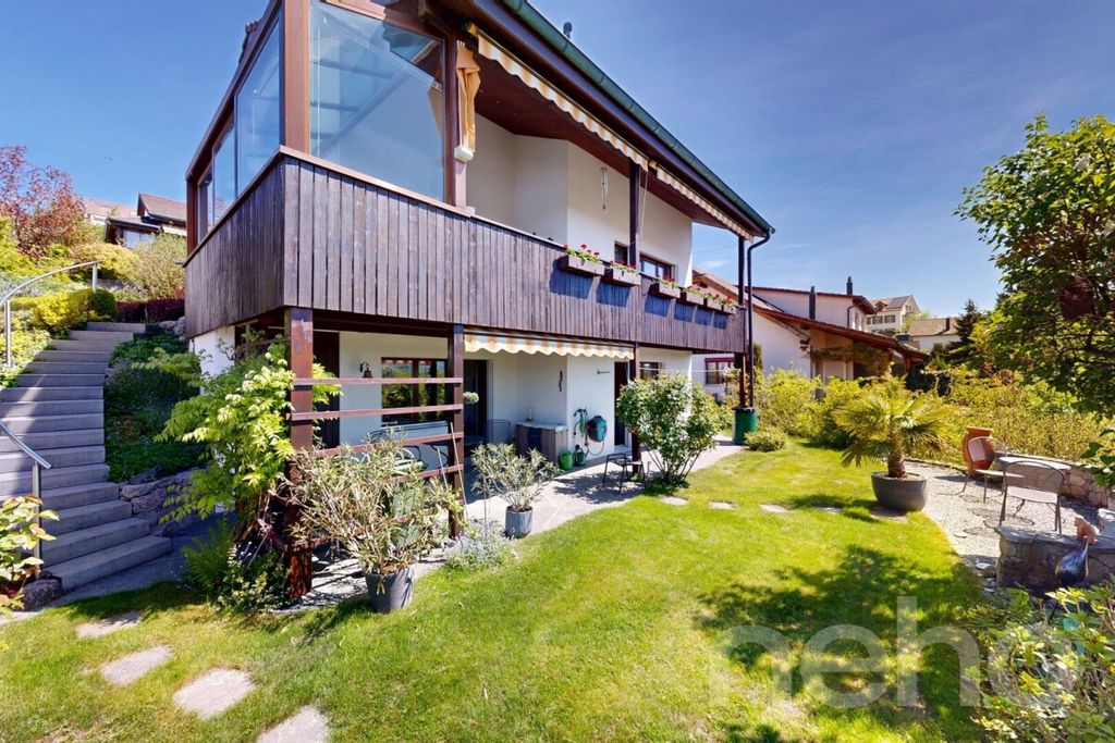 Property photo 3 of 12