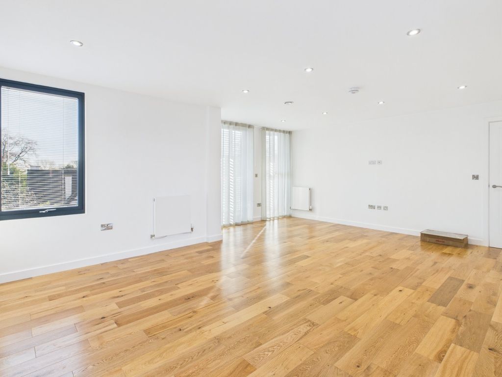 Property photo 3 of 10 Picture No. 07