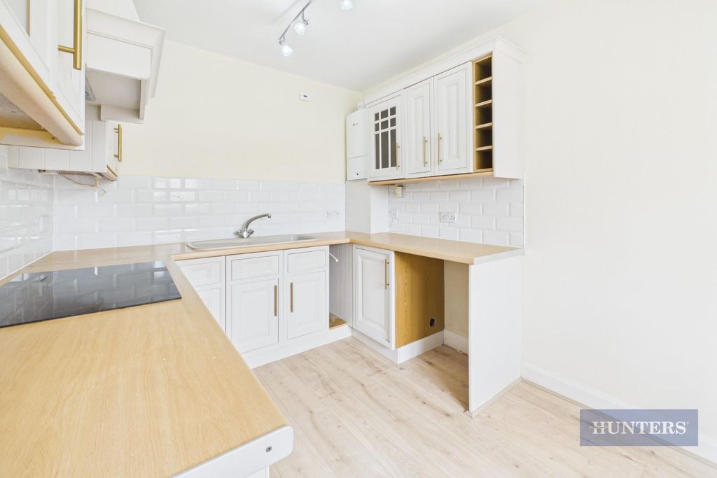 Property photo 3 of 14 Cam05152G0-Pr0444-Still024.Jpg