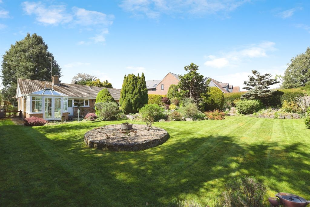 Property photo 2 of 16