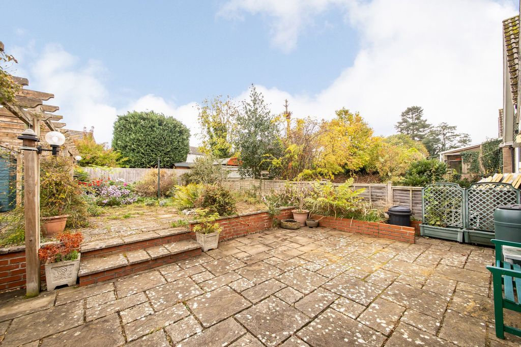 Property photo 3 of 21