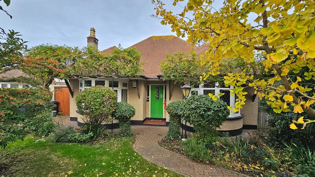 Property photo 1 of 18