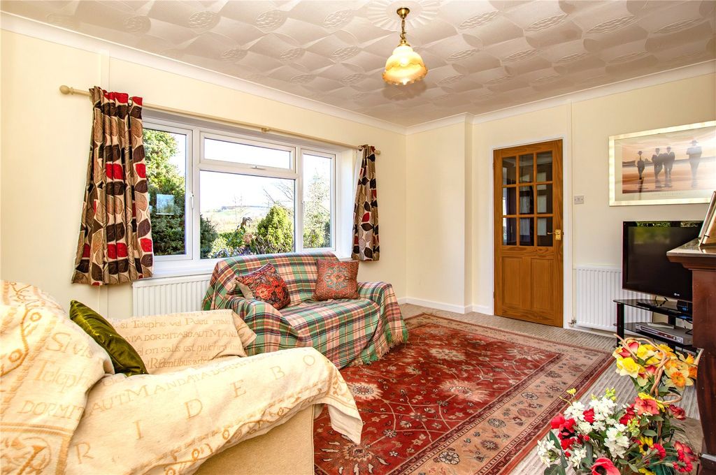 Property photo 3 of 33 Picture No. 24