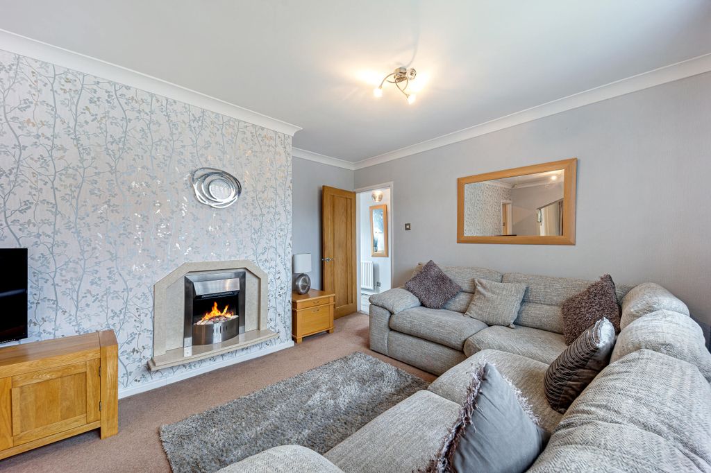 Property photo 2 of 12 Lounge-Diner