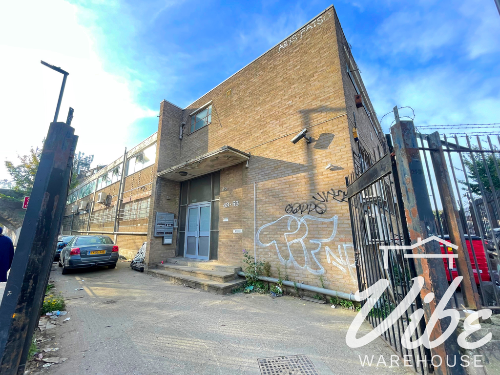 Property photo 2 of 8