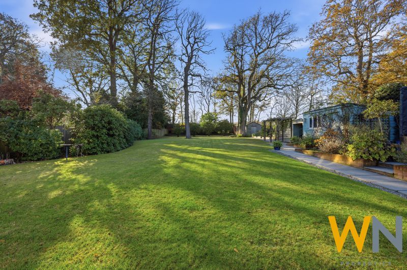 Property photo 2 of 44 Photo 37