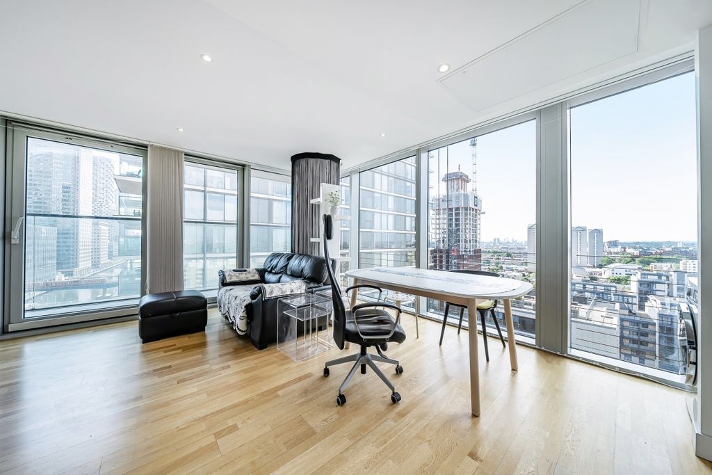 Property photo 2 of 18 1327701-14-687A81...