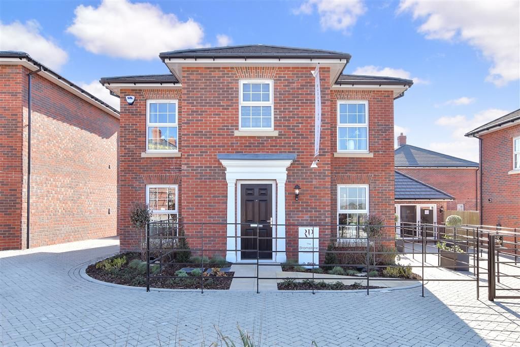 Property photo 1 of 11 External Front Brochure.