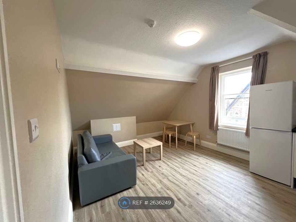 Property photo 3 of 13