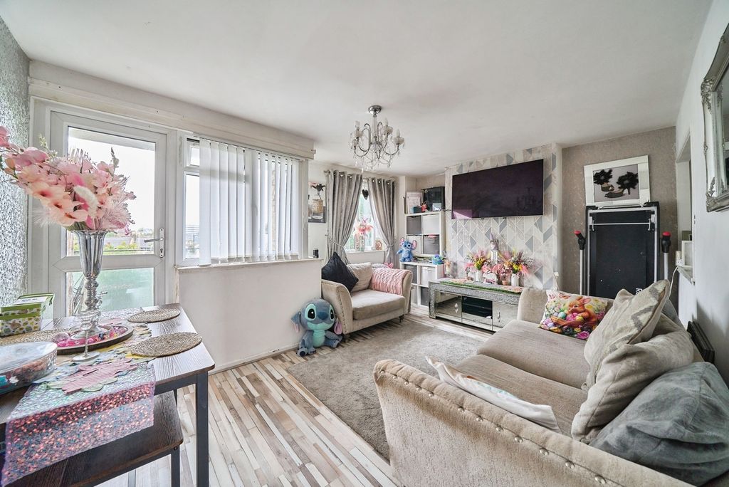 Property photo 2 of 16 Pbox-Img.Jpg