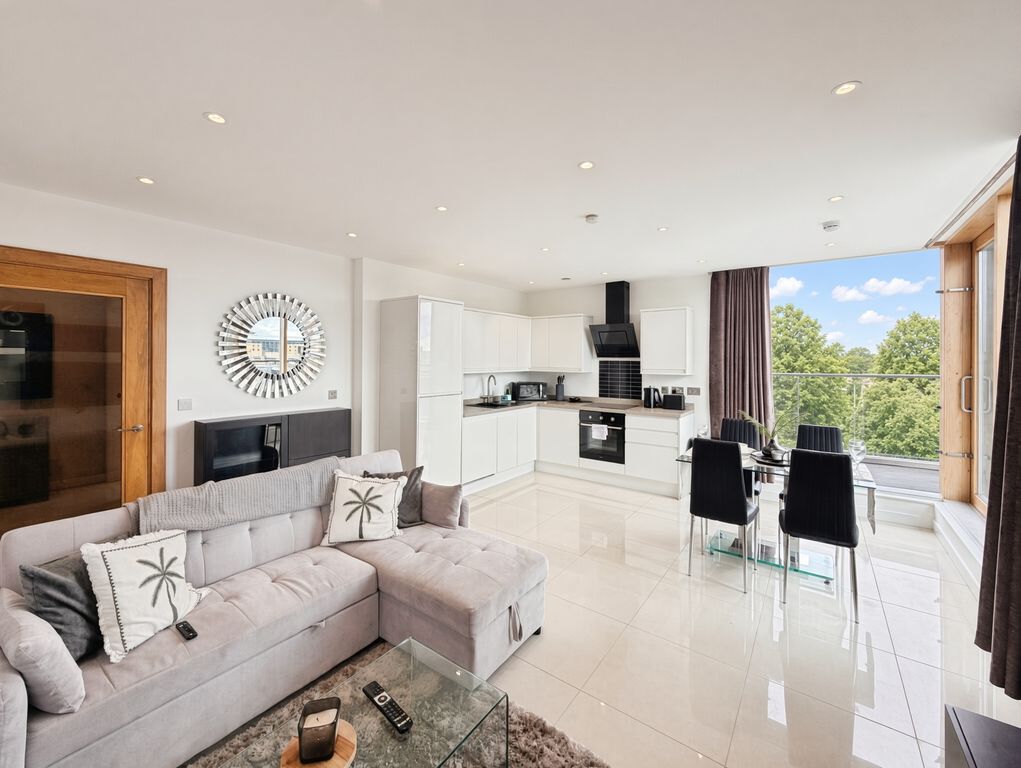 Property photo 1 of 10 Kxoxv