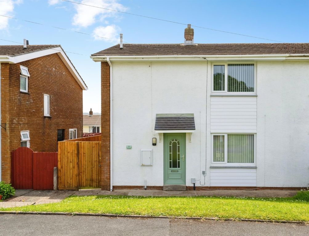 Property photo 1 of 18