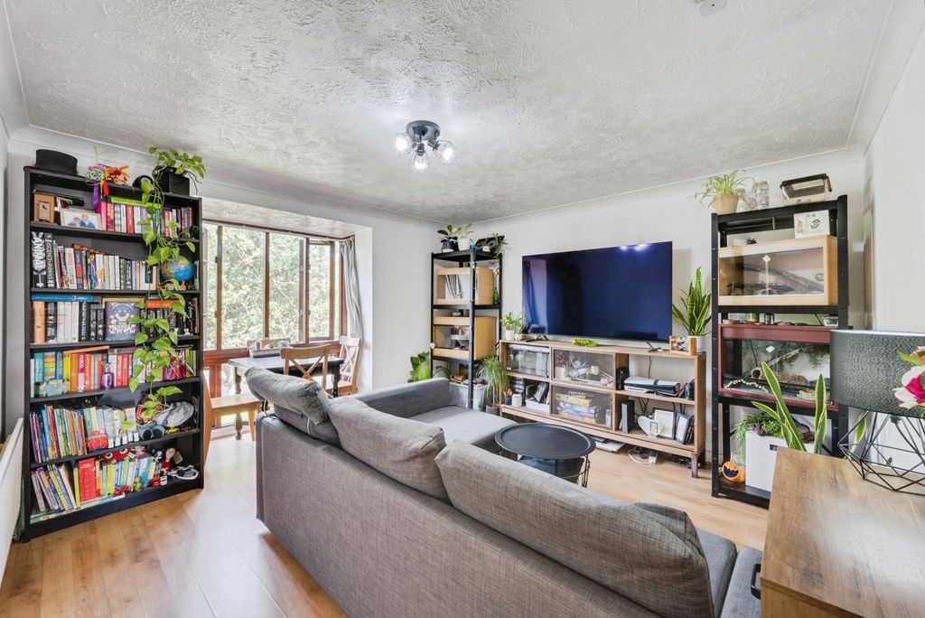 Property photo 3 of 14 Pbox-Img.Jpg