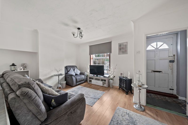 Property photo 2 of 11 Photo 1